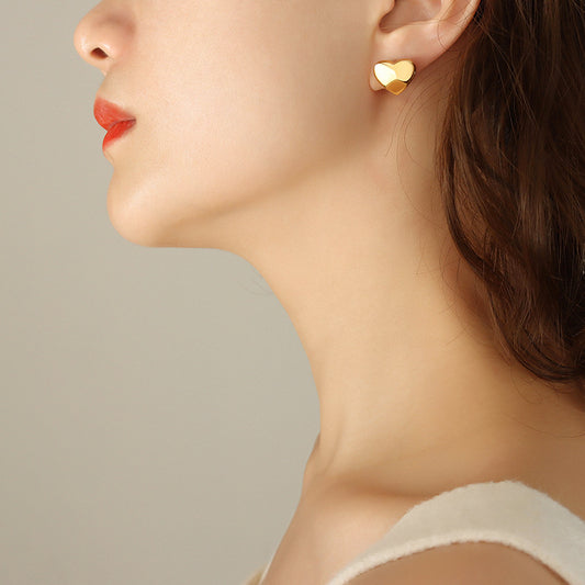 Venus Gold Heart Earrings